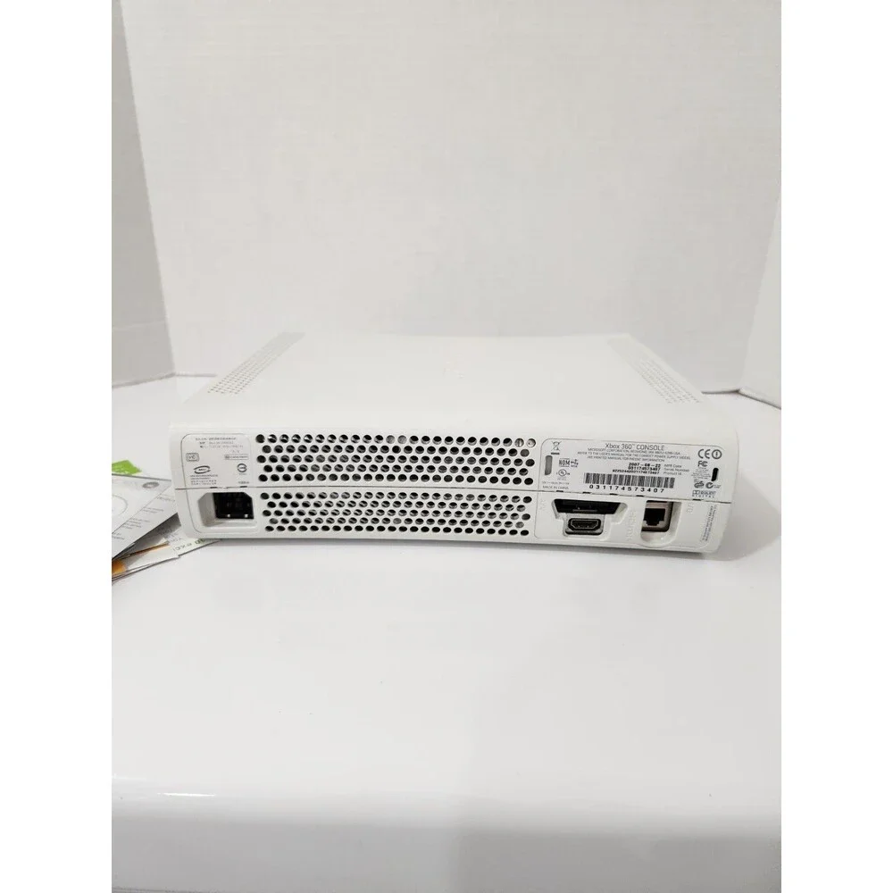 Microsoft Xbox 360 White Console And Manuals Comes With Box See Pictures